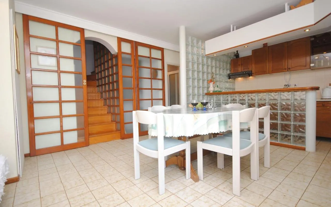 Summer Residence Near The Sea Donji Okrug  0*, Donji Okrug (Ciovo)