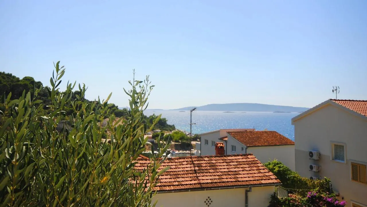 Summer Residence Near The Sea Donji Okrug  0*, Donji Okrug (Ciovo)
